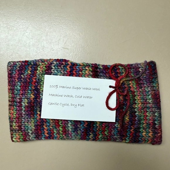 OOAK Ear Warmer - twisted knot - Anniversario colorway - B colorway - Picture 2 of 3